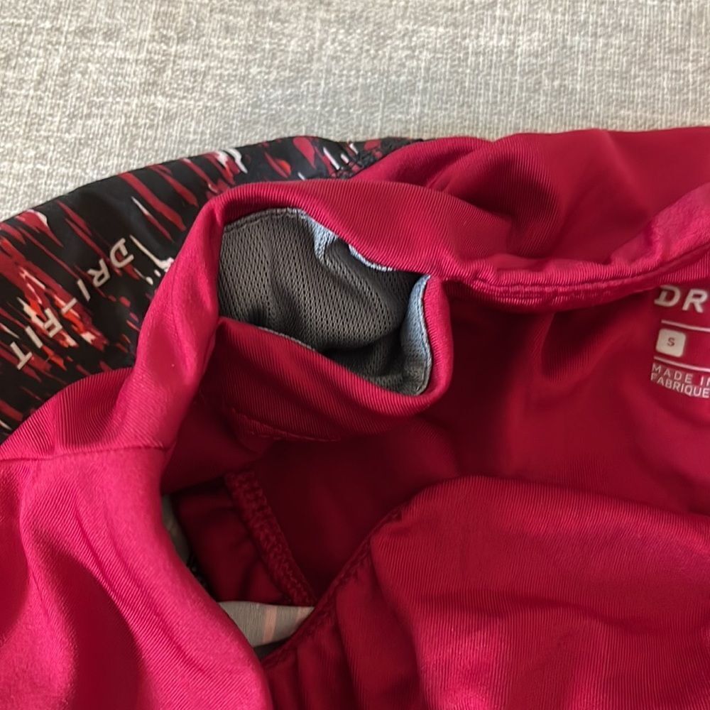 Nike Shorts - Picture 4 of 5